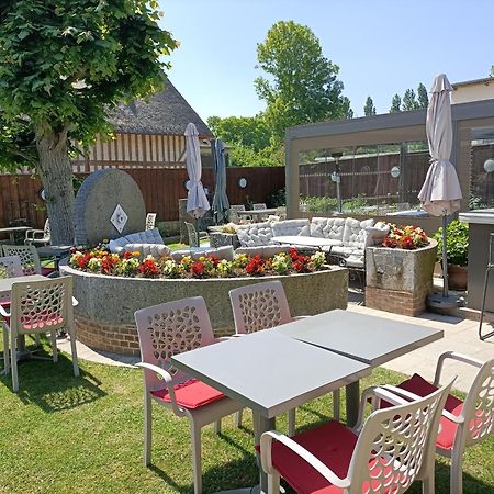 Auberge Du Vieux Tour Le Manoir Canapville  Zewnętrze zdjęcie