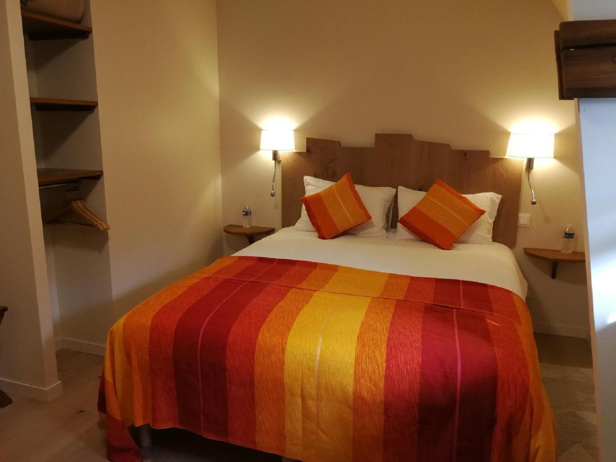 Auberge Du Vieux Tour Le Manoir Canapville  Zewnętrze zdjęcie