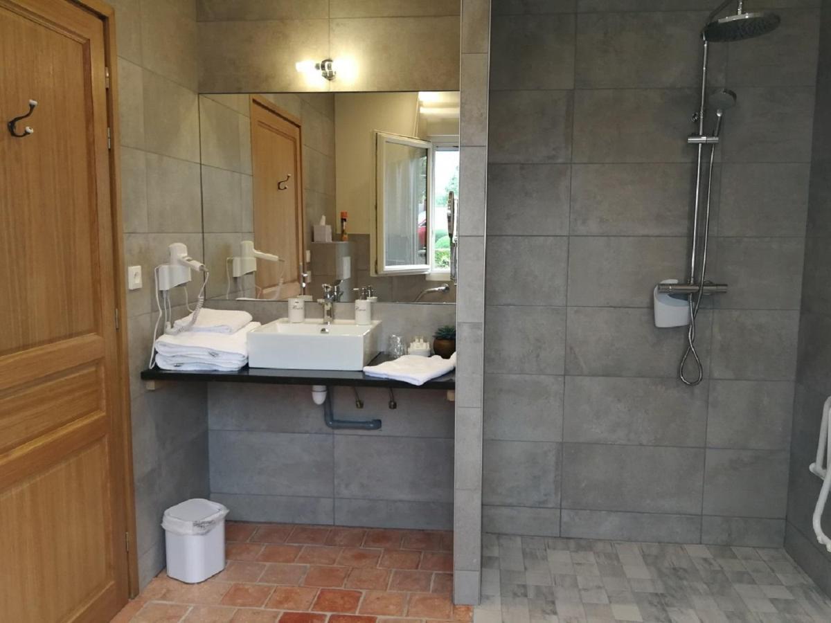 Auberge Du Vieux Tour Le Manoir Canapville  Zewnętrze zdjęcie